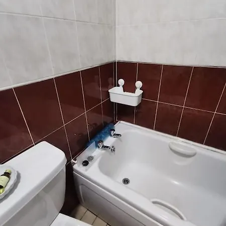 Tatil Evi 4 Bedroom Duplex On Newcastle Road *