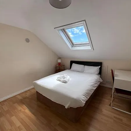 4 Bedroom Duplex On Newcastle Road * Galway