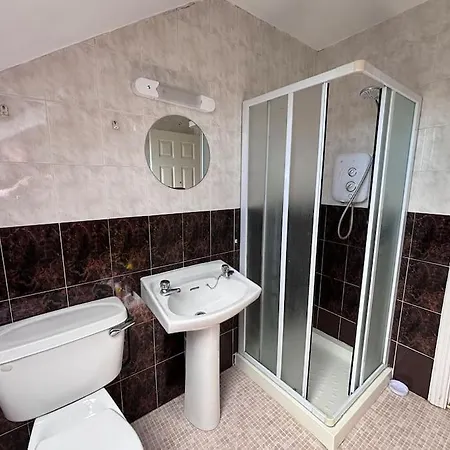 Dom wakacyjny 4 Bedroom Duplex On Newcastle Road